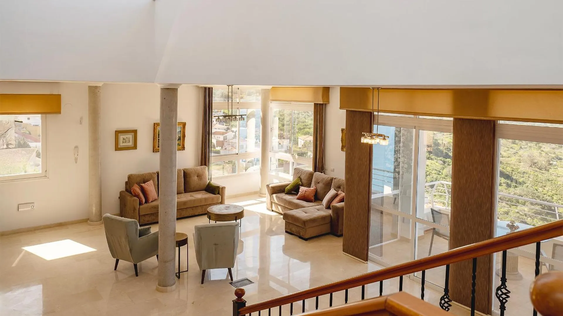 Villa Dictador 사우살